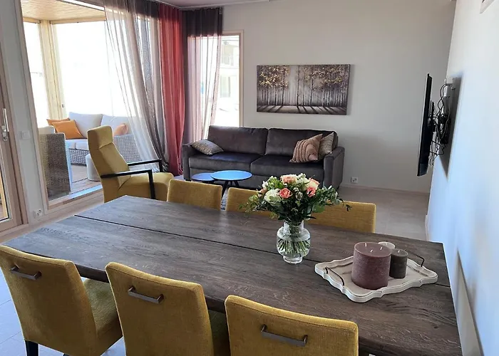 By Hiekka Калайоки